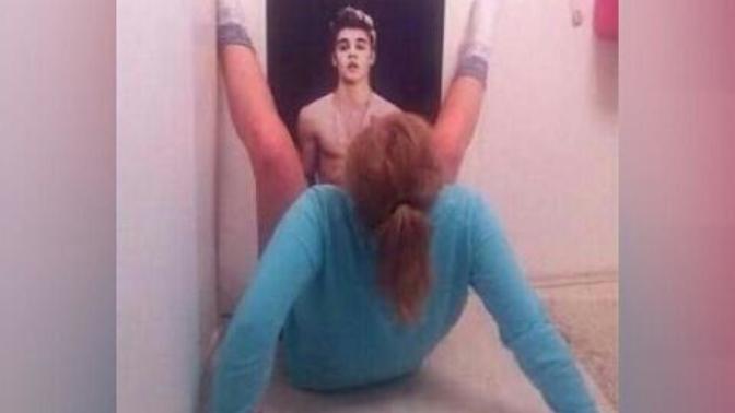 Justin Bieber sever misiniz gençler?