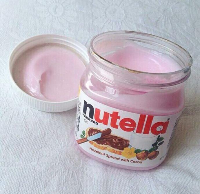 Günaydın cınımlar🎀💚❣💦😍😀Nutella severler var mı aramızda🍫😜?