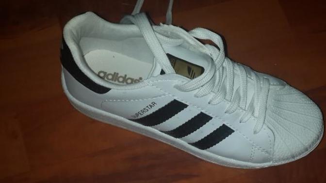 Çakma adidas shfsdjkfs :D?