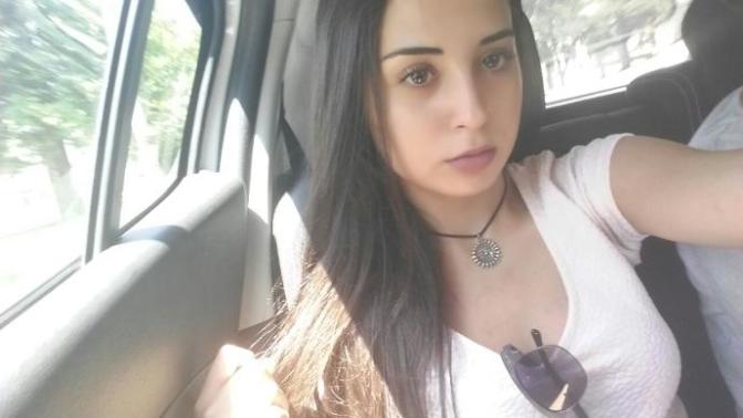 Doğal mavi lens kullanan varmıiii?