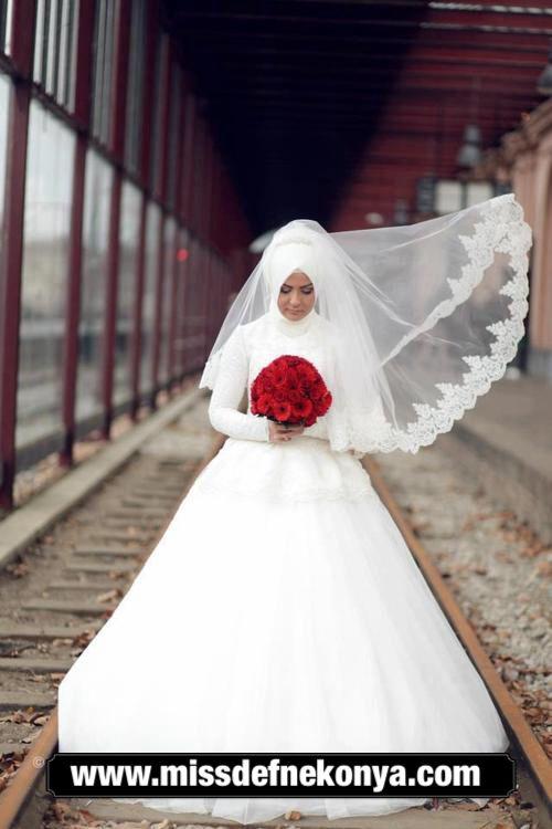 Kızlar Hangi Gelinlik Tarzını Beğeniyorsunuz?👰💍👰 Beyler eşiniz hangisini giymeli?
