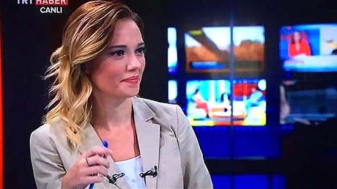Yalnız o değilde bu Tijen Karaş harbiden çok güzel değil mi?