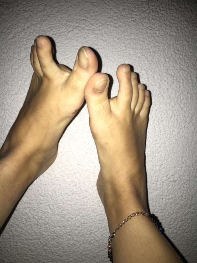 Kızlar, Fetish fantazisi duydunuzmu ayak yalamayi yalatyirmayi ya da ayak masajini denedinizmi denemek istermiydiniz?