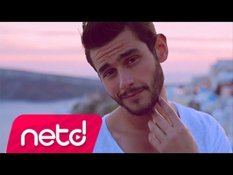 Cem Belevi yakışıklı mı (resimli) ?