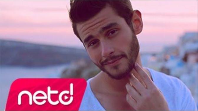 Cem Belevi yakışıklı mı (resimli) ?