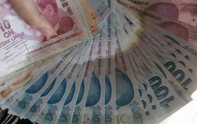 Finansal köle bulmuştum kendime, ailem çaktı mı?
