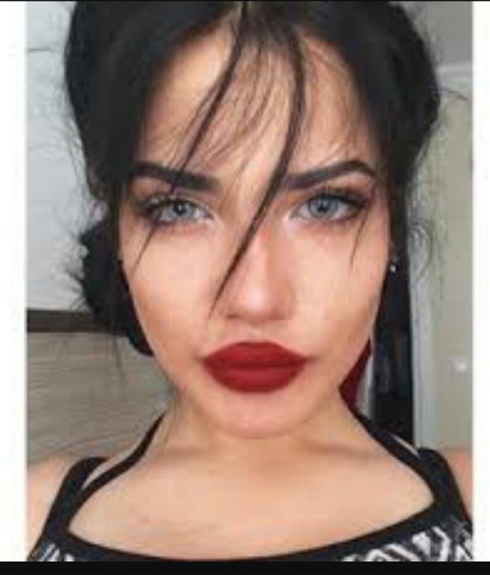 Ya bu kiz cok guzel degil mi?