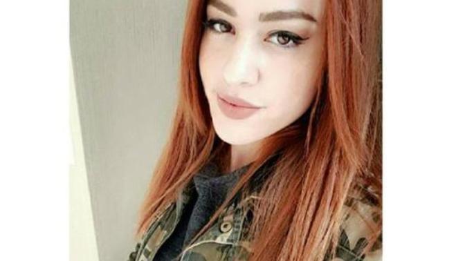 Elçin sangu'ya benzeten bir tek benmiyim?