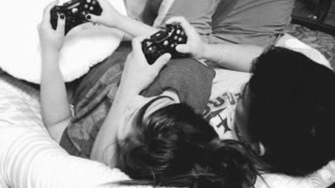 Pes oynamayı sever misiniz 😄🎮?