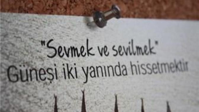 Sevmek mi güzeldir yoksa sevilmek mi?