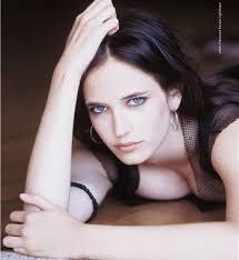 Arkadaşlar. Açaba aranızka kaç kişi eva greeni tanıyor. Güzel görmek istiyen gelsin buyursun😀?