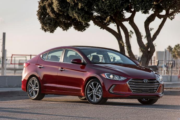 Yeni hyundai elantra almayı düşünüyorum sizce nasıl araç?
