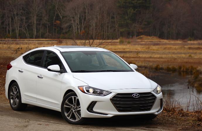 Yeni hyundai elantra almayı düşünüyorum sizce nasıl araç?