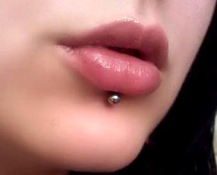 Dudağıma piercing taktırmak istiyorum?