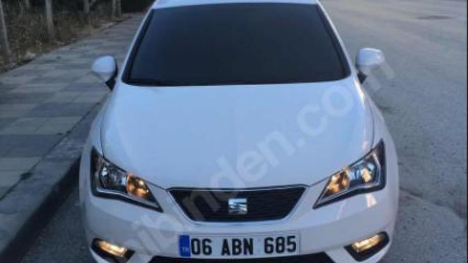 Seat İbiza Kırmızı mı Beyaz mı?