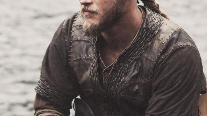 Evet arkadaşlar saçlarımı ragnar lothbrok tarzında yapsam yakışır mı?