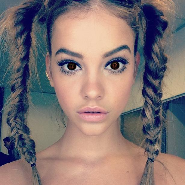 Kahverengi gözlü barbara palvin nasıl?