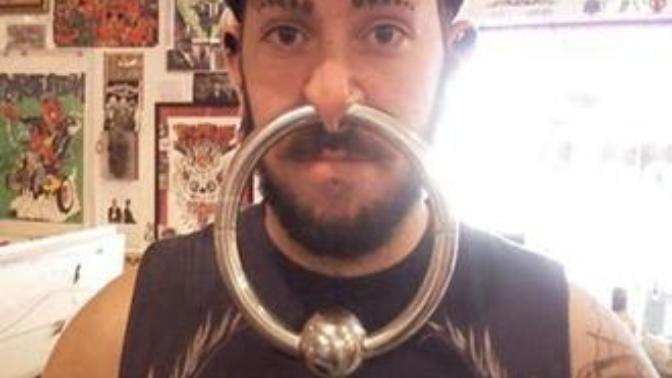 <3 :D Erkeklerde burun için, hızma/piercing hakkında ne düşünüyorsunuz?