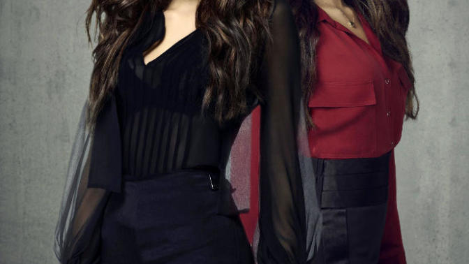 Sizce Elena mı Katherine mi?