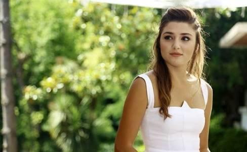 İsvecli ve Hollandali Erkeklerin Hande Erçel Sevdası Var Biliyor muydunuz?