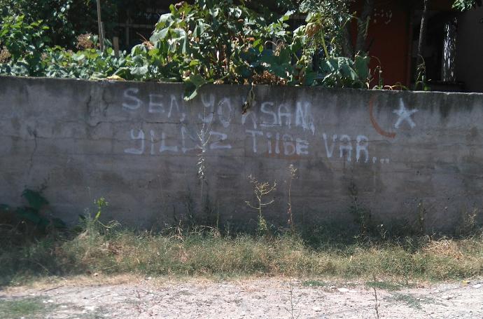 Semtinizde duvar yazıları var mı?