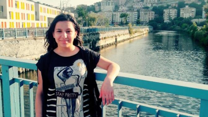 Arkadaslar kiz kardesim kayip ACIL?