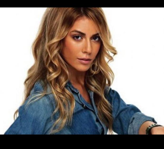 ✌Hangisi daha güzel? Sinem Kobal, Beren Saat, Tuba Büyüküstün? ?