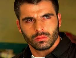 Engin Akyürek mi daha yakışıklı yoksa Mehmet Akif Alakurt mu?