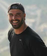Engin Akyürek mi daha yakışıklı yoksa Mehmet Akif Alakurt mu?
