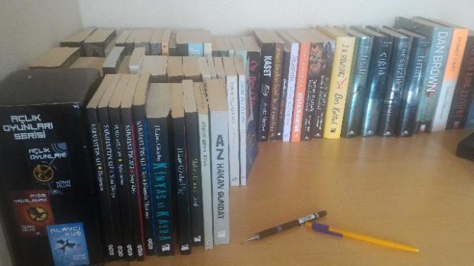 Kızlar, Kitap okuyan erkek çekiciliği diye birşey vardı hala yürürlükte mi acaba 😮😀 ?