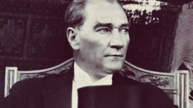 Çin'de Atatürk'ün hayatı zorunlu ders olarak okutulmaktadır. Bu konu hakkında düşünceleriniz nelerdir?