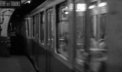 Tren hareket halindeyken trenin içinde koşarsak trenden daha hızlı mı gitmiş oluruz 🤔?