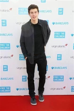 Shawn Mendes hakkında ne düşünüyorsunuz? Justin bieberdan daha iyi değil mi?