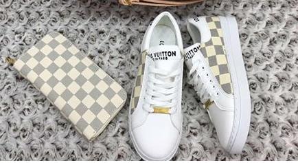 Sizce bu ayakkabı güzel miiii ☺️👟👟❓?