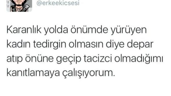 Böyle çocukları neden sevmiyorsunuz da gidip şerefsiz adi köpek erkeklerin peşinden koşuyorsunuz?