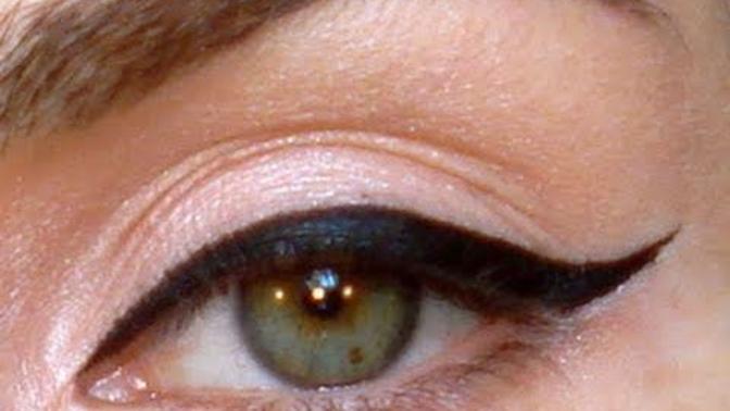 Erkekler eyeliner çeken kızlar hakkında ne düşünür?