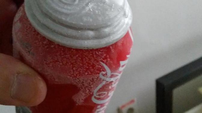 Buzluga koydugum kutu cola ne hale gelmis?