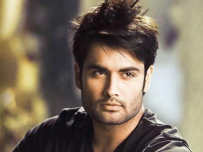 taktım bu adama Vivian Dsena çok yakışıklı değil mi ?