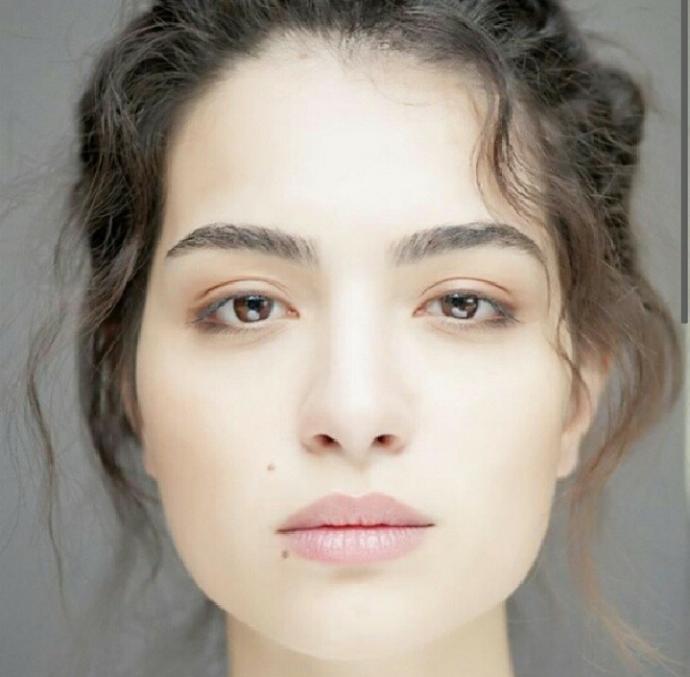 Amine gülşe mi Melisa Aslı Pamuk mu?