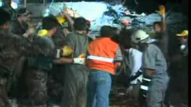 17 Ağustos Marmara depremini bizzat yaşamış olan var mı?