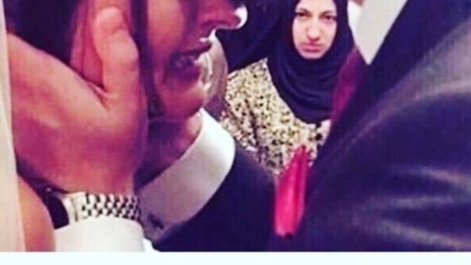 Sizce bu kız niye öyle haşin bakıyor :o?