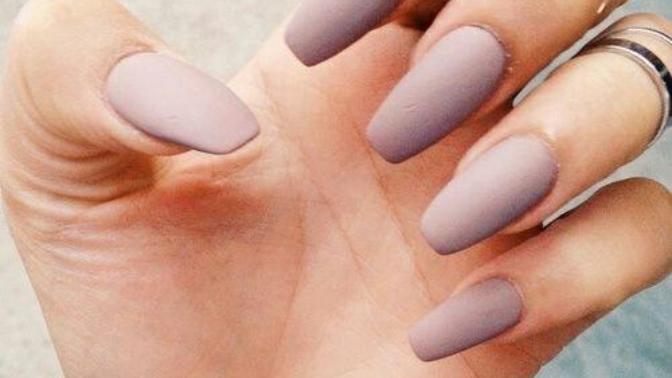 En beğendiğiniz tırnak modeli ve oje rengi?