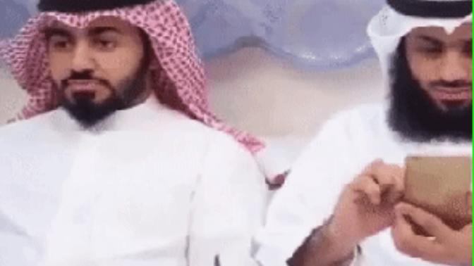 Otobüslerin cam kenarındaki koltuklar hayal kurmak için varlar, değil mi?