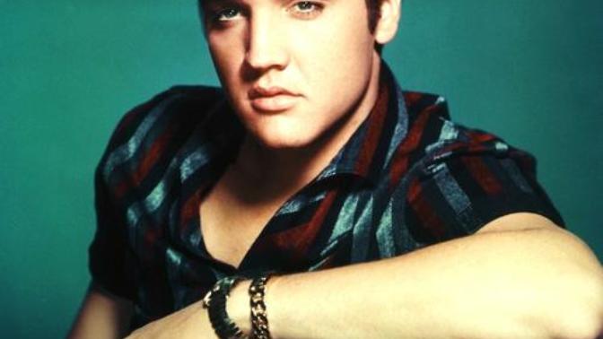 Kızlar, Elvis Presley yakışıklı mı sizce?