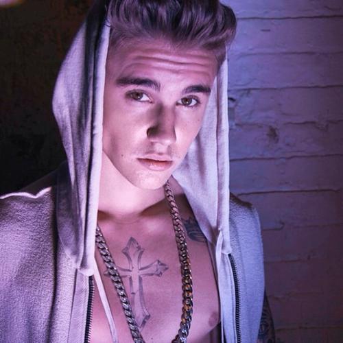 Justin Bieber ı kızartıp yemek istiyorum sizce bu normal mi?
