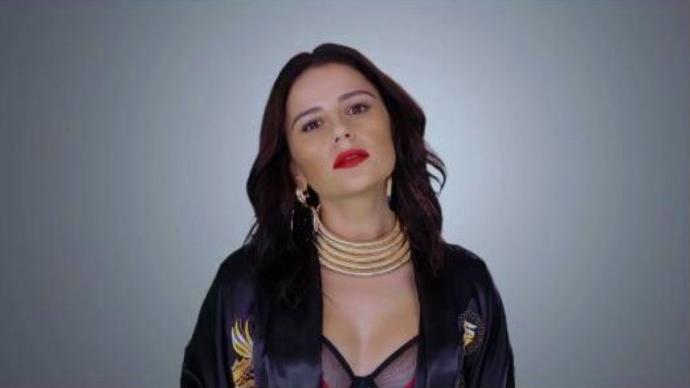 Merve Özbey Güzelmi Sizce?