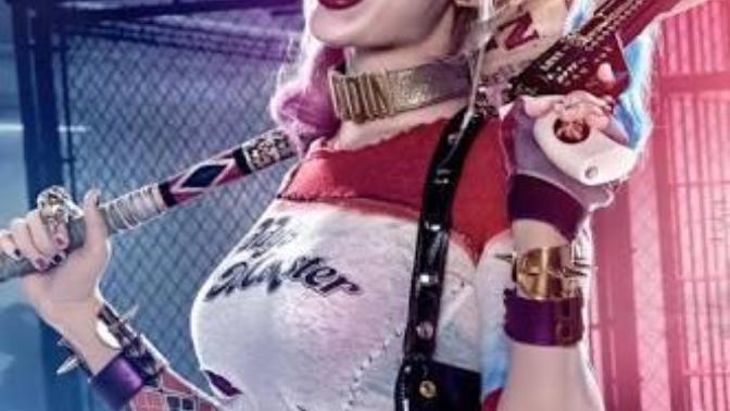 Harley Quinn mi? Black Widow mu?