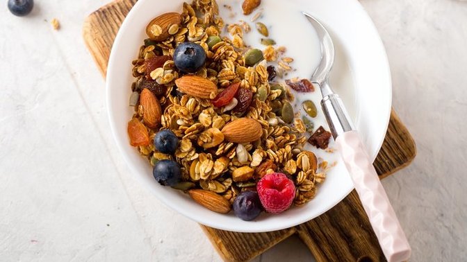 Müsli mi yoksa yulaf ezmesi mi?