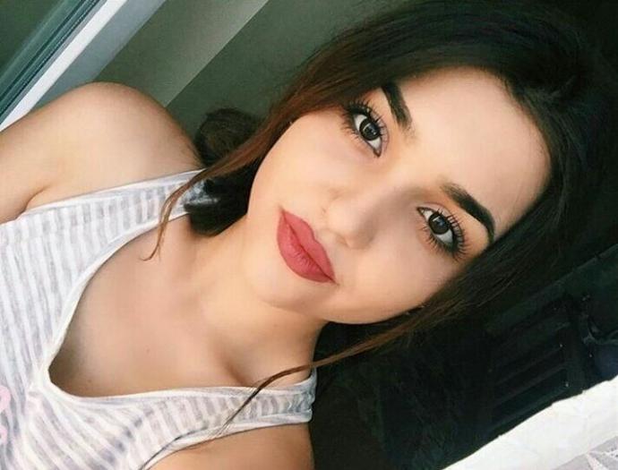 Hande Erçel'in Küçük Versiyonu Çıkmış😭?