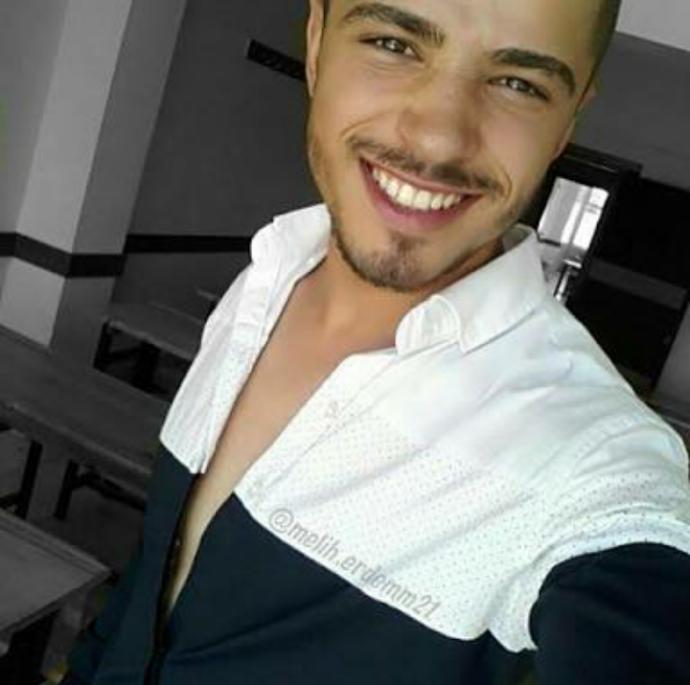 Zuhal  Topal  daki   melisa  melih 'i hiç  hakketmiyo  siz   ne  düşünüyorsunuz  ☺?